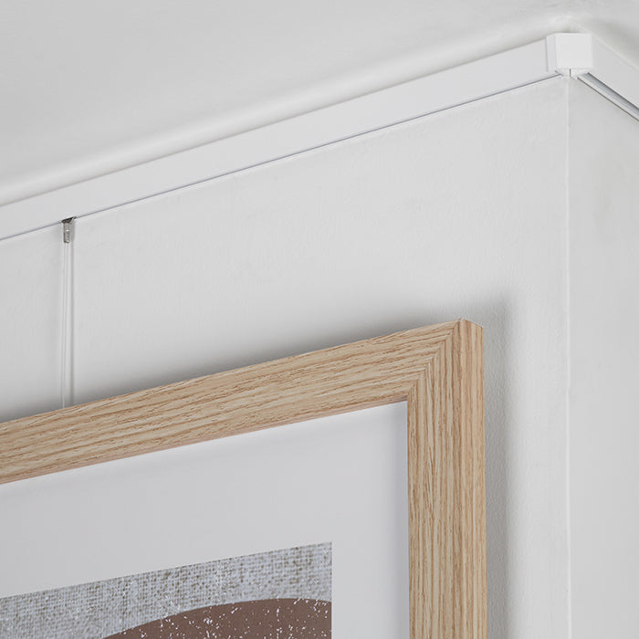 STAS minirail bildeoppheng system + monteringssett, tynn galleriskinne for elegant oppheng.