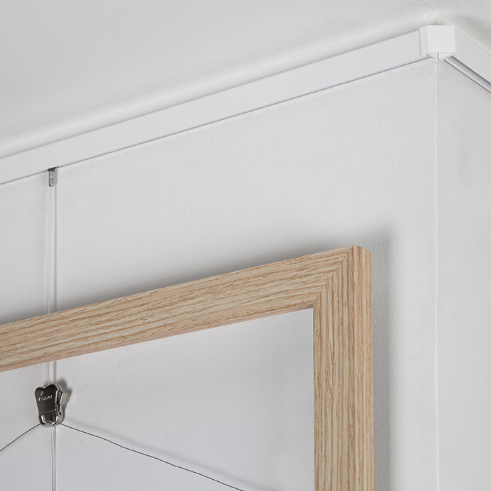 STAS minirail (150 cm) + monteringssett, perfekt som billedophæng skinne til hjemmet.